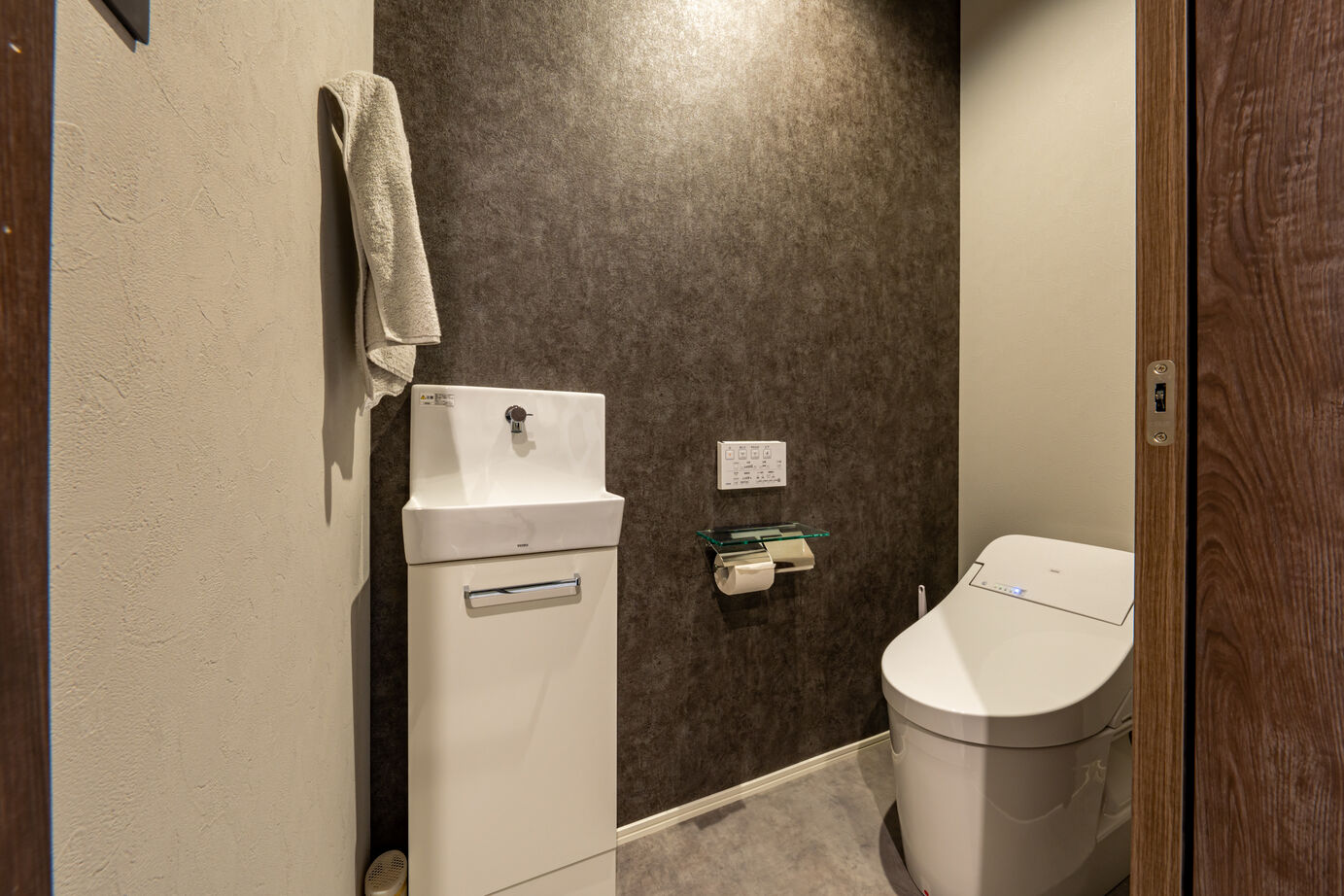 秀光ビルド 【1402万円/2階建て/ウォークインクローゼット】洗練されたデザインと機能性を兼ね備えた理想の住まいの建築実例画像7