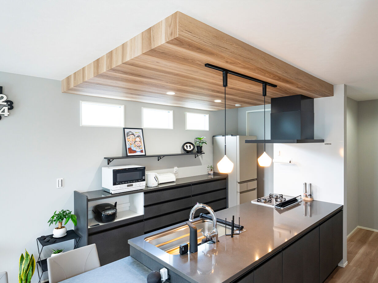 秀光ビルド 【1433万円/収納/ナチュラルデザイン】収納力抜群、BBQも楽しめる遊び心あふれた住まいの建築実例画像2