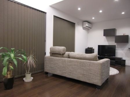 秀光ビルド 【1000万円台/延床面積30坪台/最高の間取り/おしゃれ/シンプルモダン】リビングと2階を繋ぐ吹抜けのある家の建築実例画像2