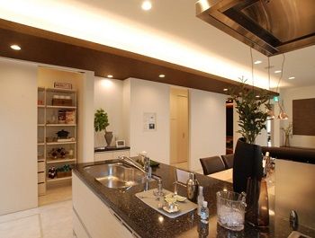 秀光ビルド 【1000万円台/4LDK/一戸建て/間取り図/おしゃれ】白と黒のシンプルデザインと使い易さが両立した大満足の家の建築実例画像6