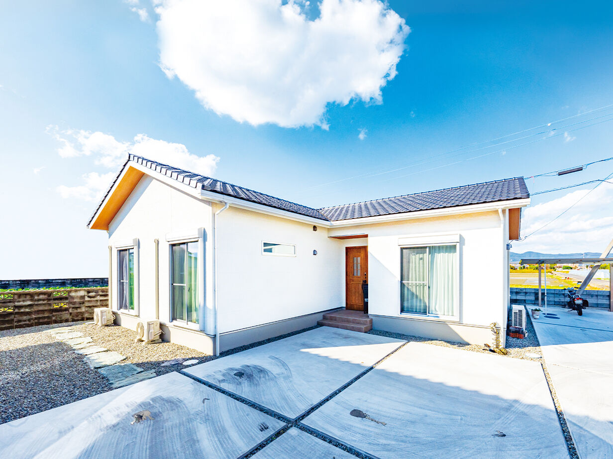 秀光ビルド 【平屋/収納充実/バリアフリー】毎日の暮らしを考えた、掃除がしやすく、おしゃれでシンプルデザインのお家の建築実例画像2