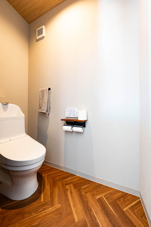 秀光ビルド 【2階建て/吹き抜け/収納充実】スタイリッシュな空間で実現する癒しの住まい。非日常を感じるクールな家の建築実例画像7