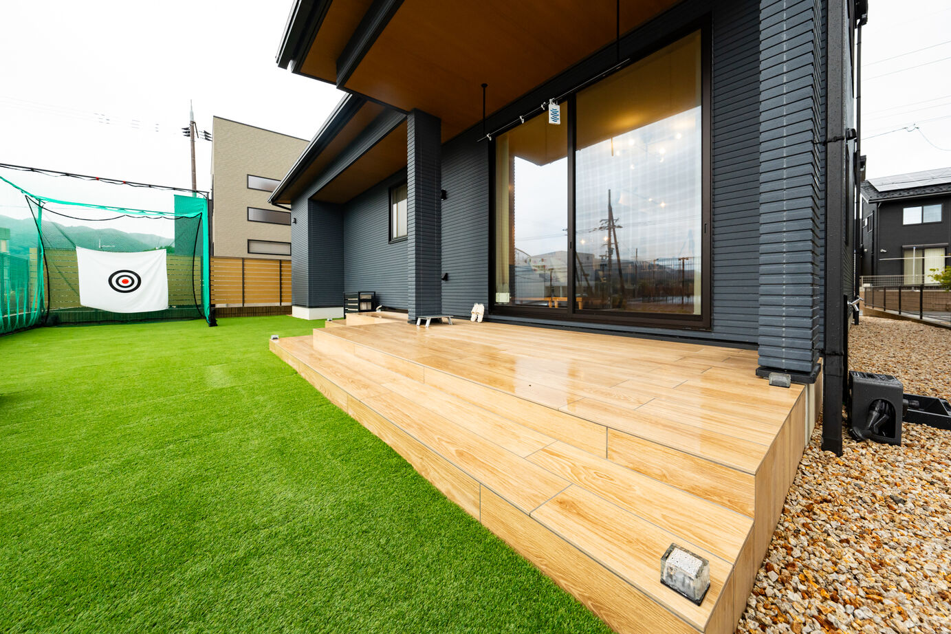 秀光ビルド 【2階建て/ウッドデッキ/カフェ風】温かみと使いやすさが融合した、理想の空間で過ごす家の建築実例画像8