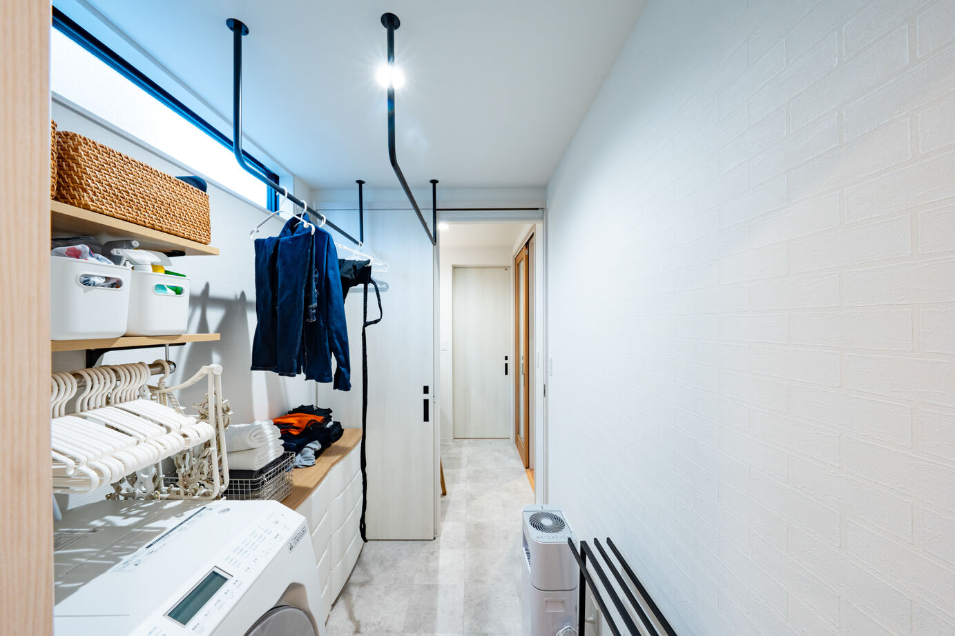 秀光ビルド 【2階建て/ウッドデッキ/カフェ風】温かみと使いやすさが融合した、理想の空間で過ごす家の建築実例画像10