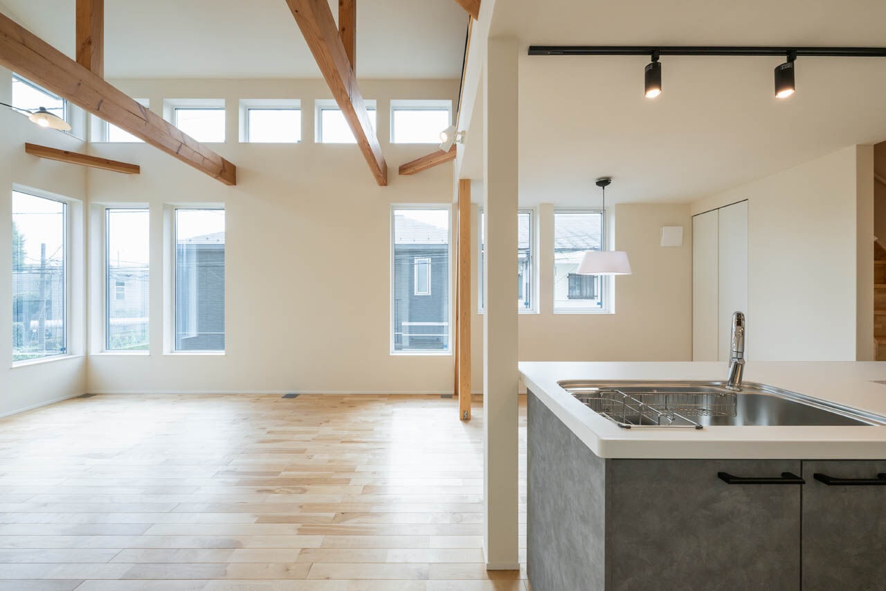 さいが設計工務 【高気密高断熱/自然素材/2階リビング・勾配天井/間取り図】都会の住宅地でプライバシーと開放感を兼備の建築実例画像4