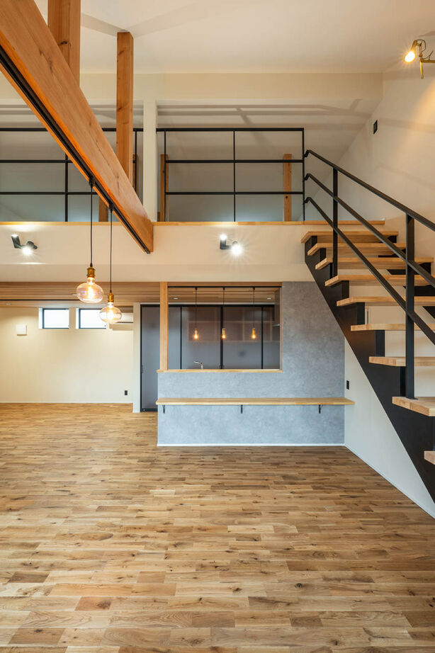 さいが設計工務 【高気密高断熱/漆喰壁・無垢床/2階リビング/間取り図】「暑い」「寒い」を意識せずに暮らす心地よさを堪能の建築実例画像2