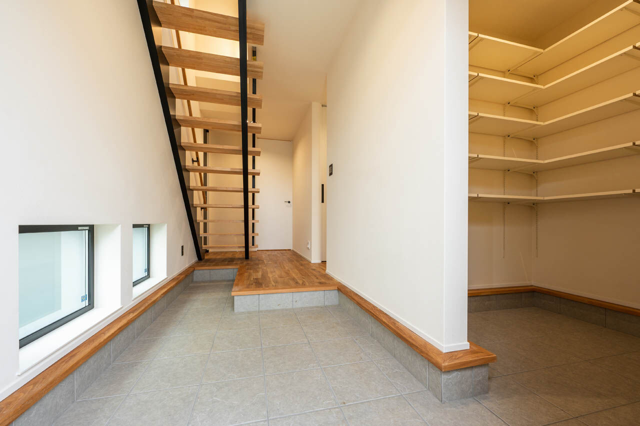 さいが設計工務 【高気密高断熱/漆喰壁・無垢床/2階リビング/間取り図】「暑い」「寒い」を意識せずに暮らす心地よさを堪能の建築実例画像9