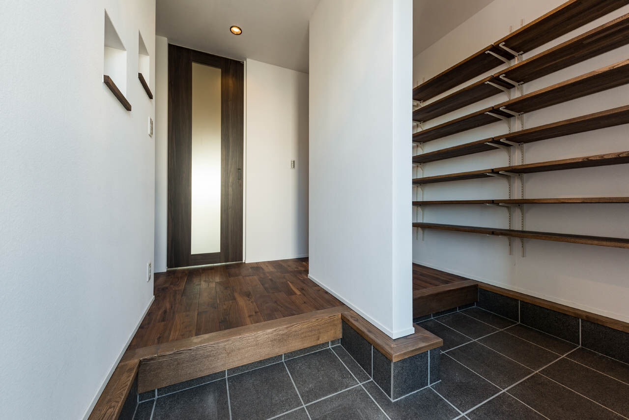 さいが設計工務 【高気密高断熱/漆喰壁・無垢床/吹き抜け/間取り図】大空間の隅々まで快適な温度でのびのび子育てできる家の建築実例画像7