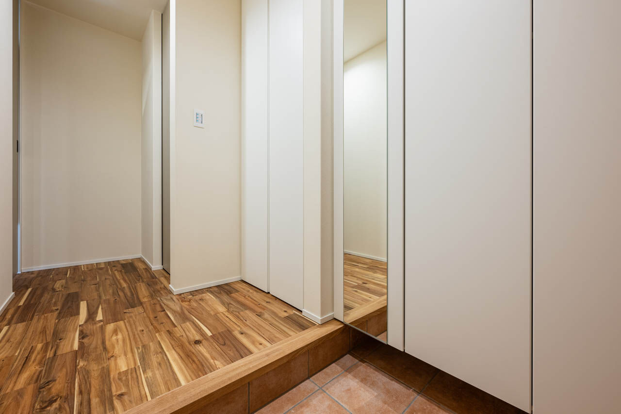 さいが設計工務 【20坪台/高気密高断熱/漆喰壁/無垢床/吹き抜け/間取り図】365日快適な大空間リビング、家族の絆が深まる家の建築実例画像8