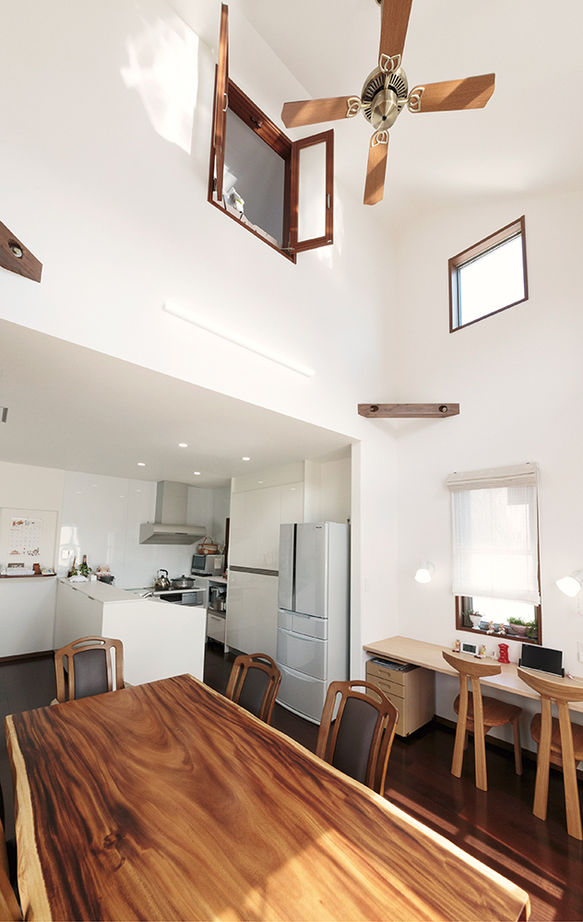 クレバリーホーム ご家族の笑顔があふれる、光熱費ゼロの二世帯住宅の建築実例画像3