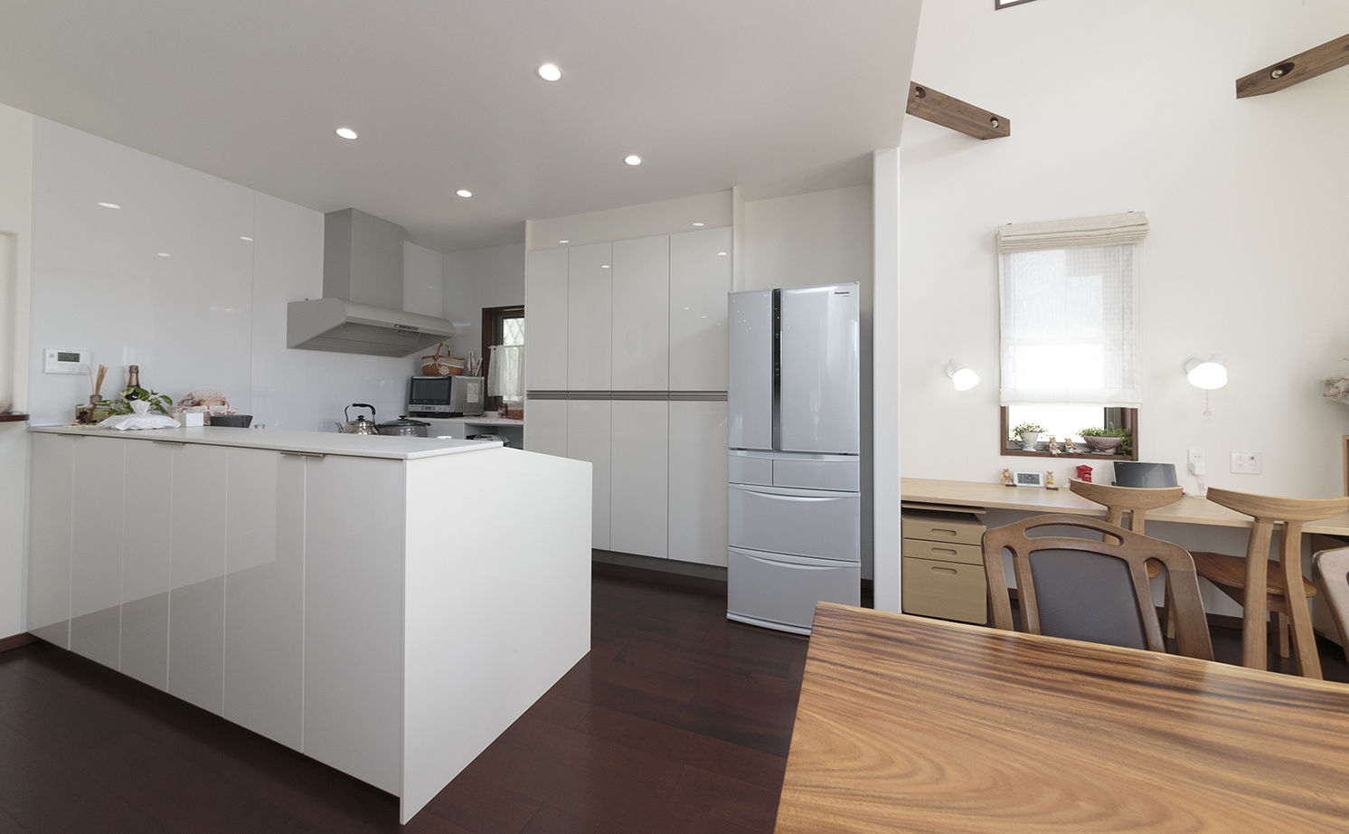 クレバリーホーム ご家族の笑顔があふれる、光熱費ゼロの二世帯住宅の建築実例画像4