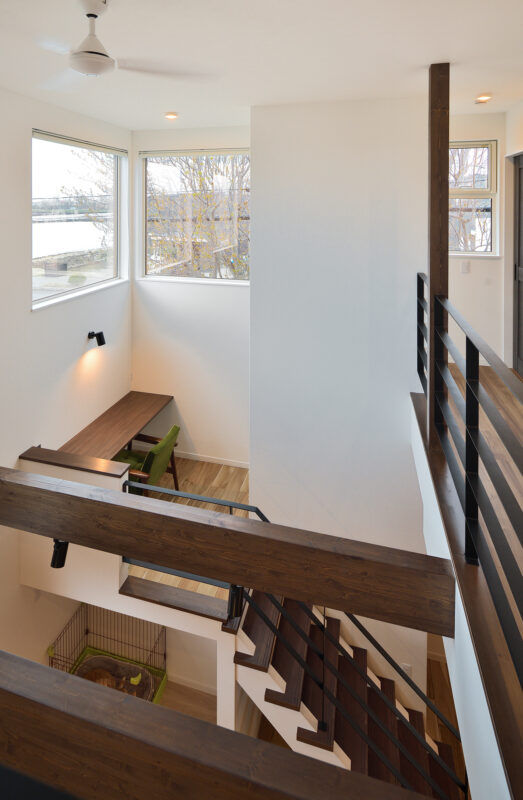 ines HOME (イネスホーム) 【3000～3500万円】ダークブラウンな空間コーディネートがおしゃれな家の建築実例画像4