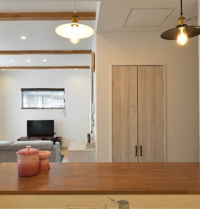 ines HOME (イネスホーム) 【2000～2500万円/札幌市】吹上天井の開放感あふれるLDKの建築実例画像3