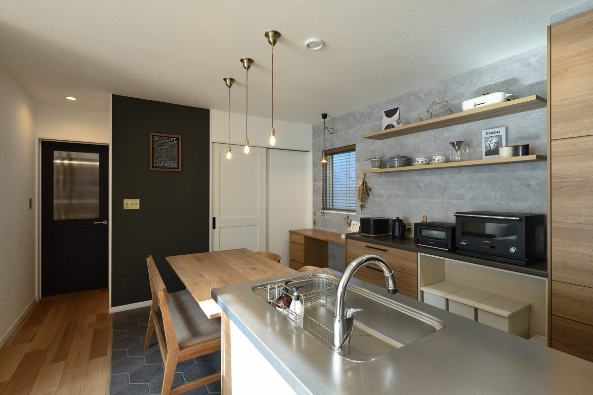 ines HOME (イネスホーム) 【2500～3000万円/札幌市】LDK空間と繋がりが持てるオープンキッチンのある家の建築実例画像4