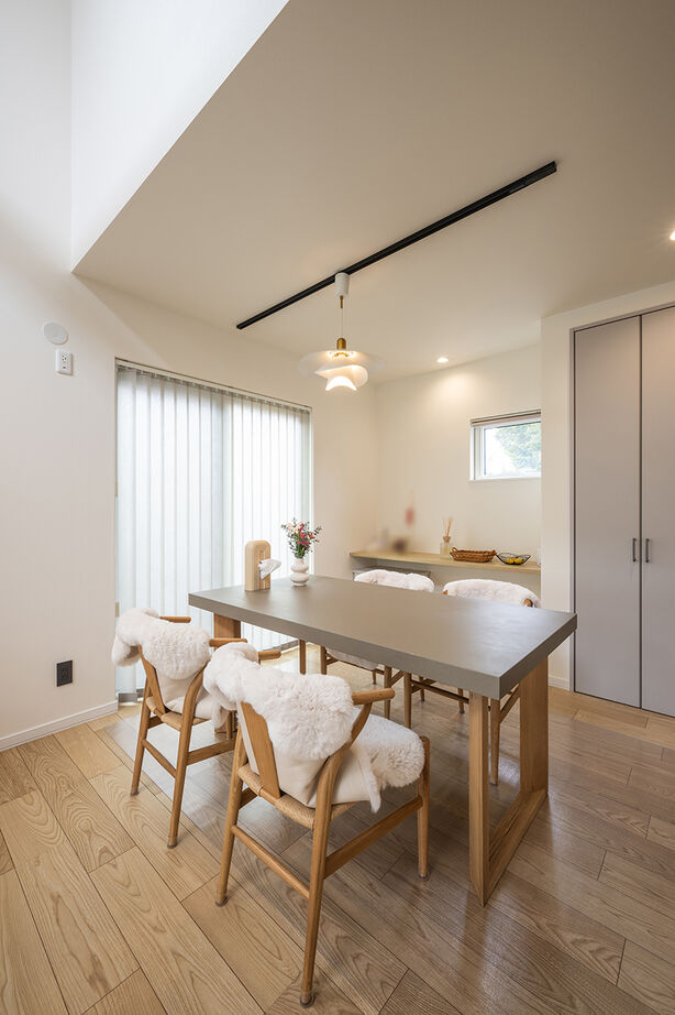 ines HOME (イネスホーム) 【3500～4000万円/将来二世帯】「大きな吹抜け」と「アイランドキッチン」がある家の建築実例画像3