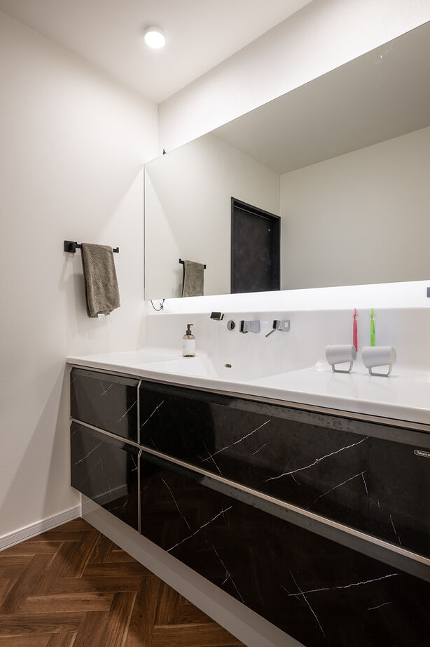 ines HOME (イネスホーム) 【3500～4000万円/将来二世帯】「大きな吹抜け」と「アイランドキッチン」がある家の建築実例画像7