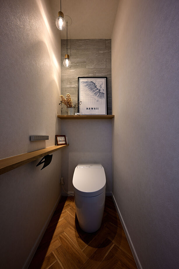 ines HOME (イネスホーム) 【2500～3000万円】吹抜けリビングで明るい雰囲気が漂う。落ち着いたブラウンカラーの室内の建築実例画像8