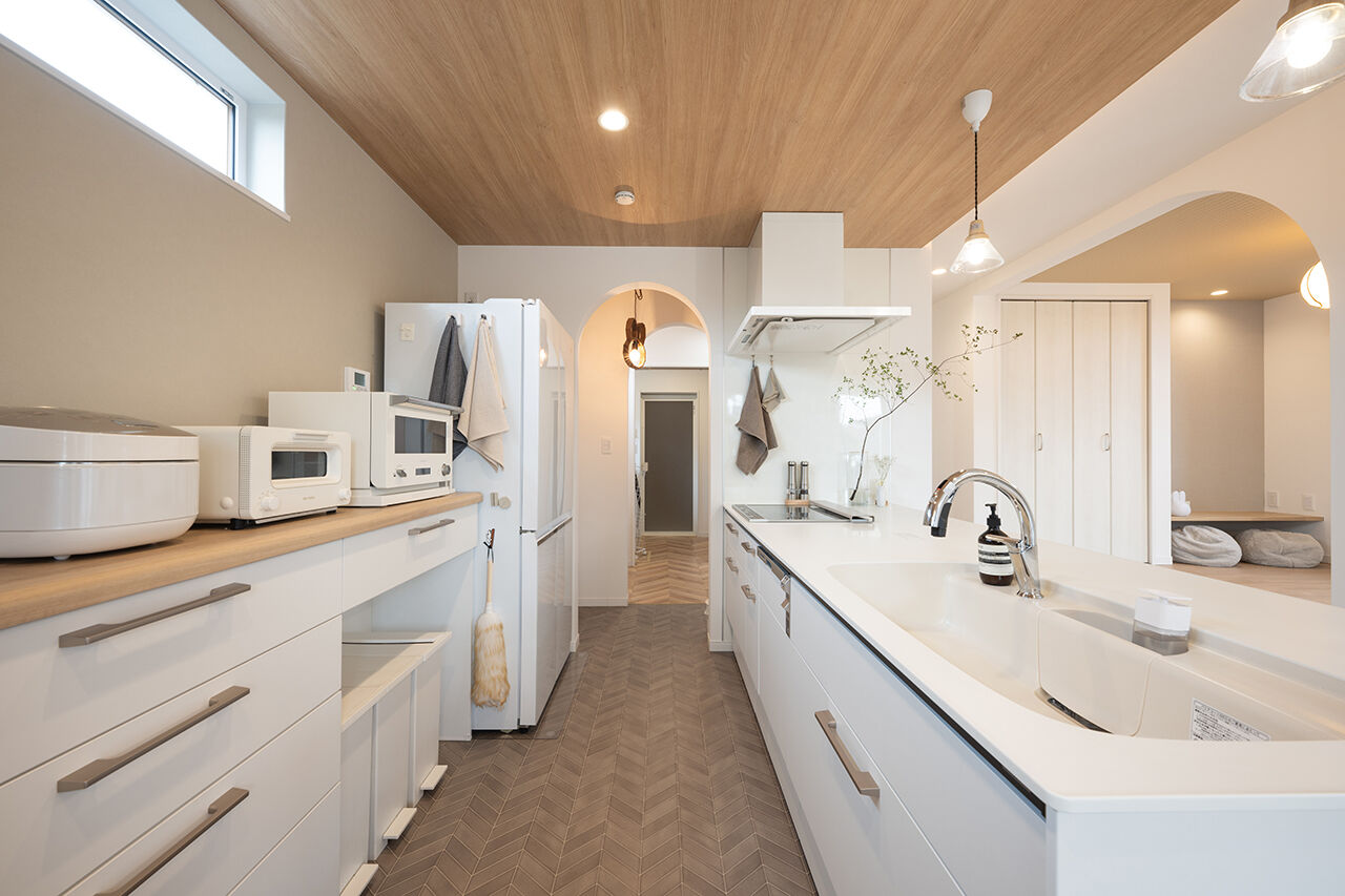 ines HOME (イネスホーム) 【3000～3500万円】アーチをたくさん採り入れた室内。自由度が高い家づくりで、やりたいことを実現の建築実例画像3