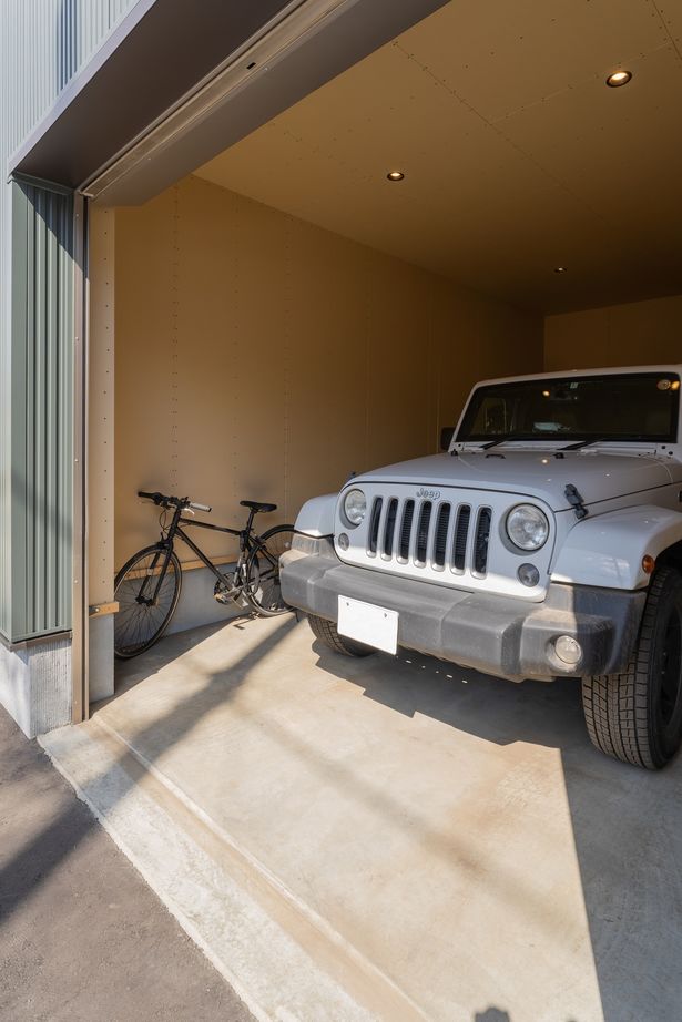 寿建設 【全室床暖房×居酒屋風ダイニング×屋上庭園×ビルトインガレージ】落ち着ける和モダンの広々3階建住まいの建築実例画像10