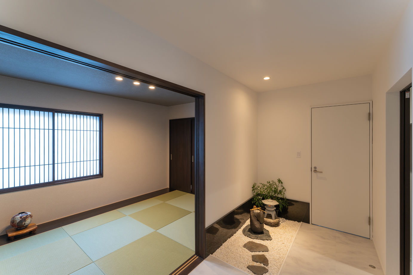 寿建設 【全室床暖房×居酒屋風ダイニング×屋上庭園×三階建て】旅行気分で毎日が楽しくなる理想以上の住まいの建築実例画像7