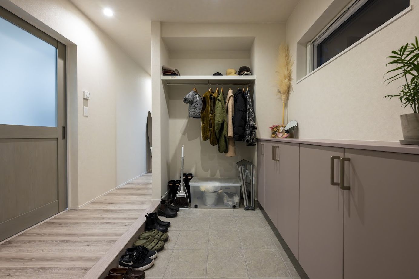 寿建設 【全室床暖房×屋上庭園×三階建て】敷地面積33.1坪！子育て20代が叶えた屋上庭付き都市型狭小の住まいの建築実例画像8