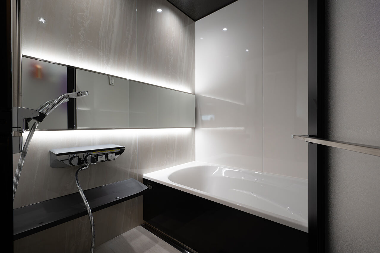 寿建設 【全室床暖房×２階リビング×屋上庭園×延床45坪】 休日をリゾートにした、屋根のある屋上庭園の建築実例画像6