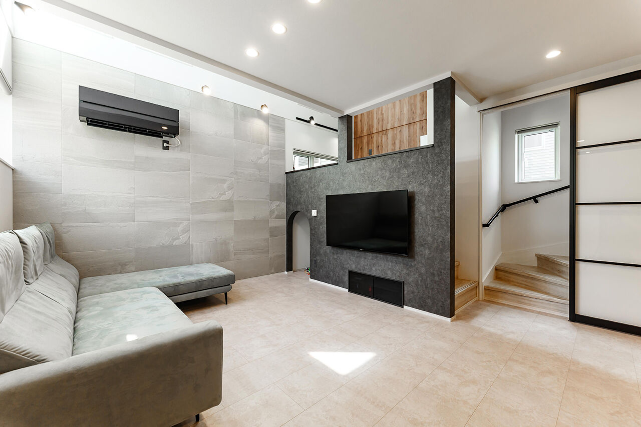 寿建設 【全室床暖房×ビルドインガレージ×スキップフロア×屋上庭園】 子どもがのびのびと遊び学ぶガレージハウスの建築実例画像3