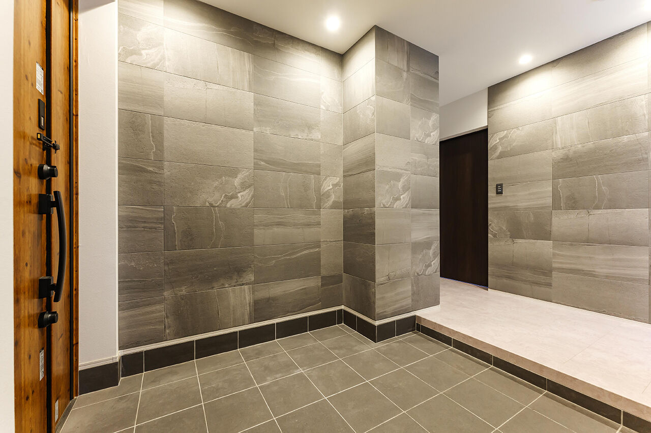 寿建設 【全室床暖房×ビルドインガレージ×スキップフロア×屋上庭園】 子どもがのびのびと遊び学ぶガレージハウスの建築実例画像9