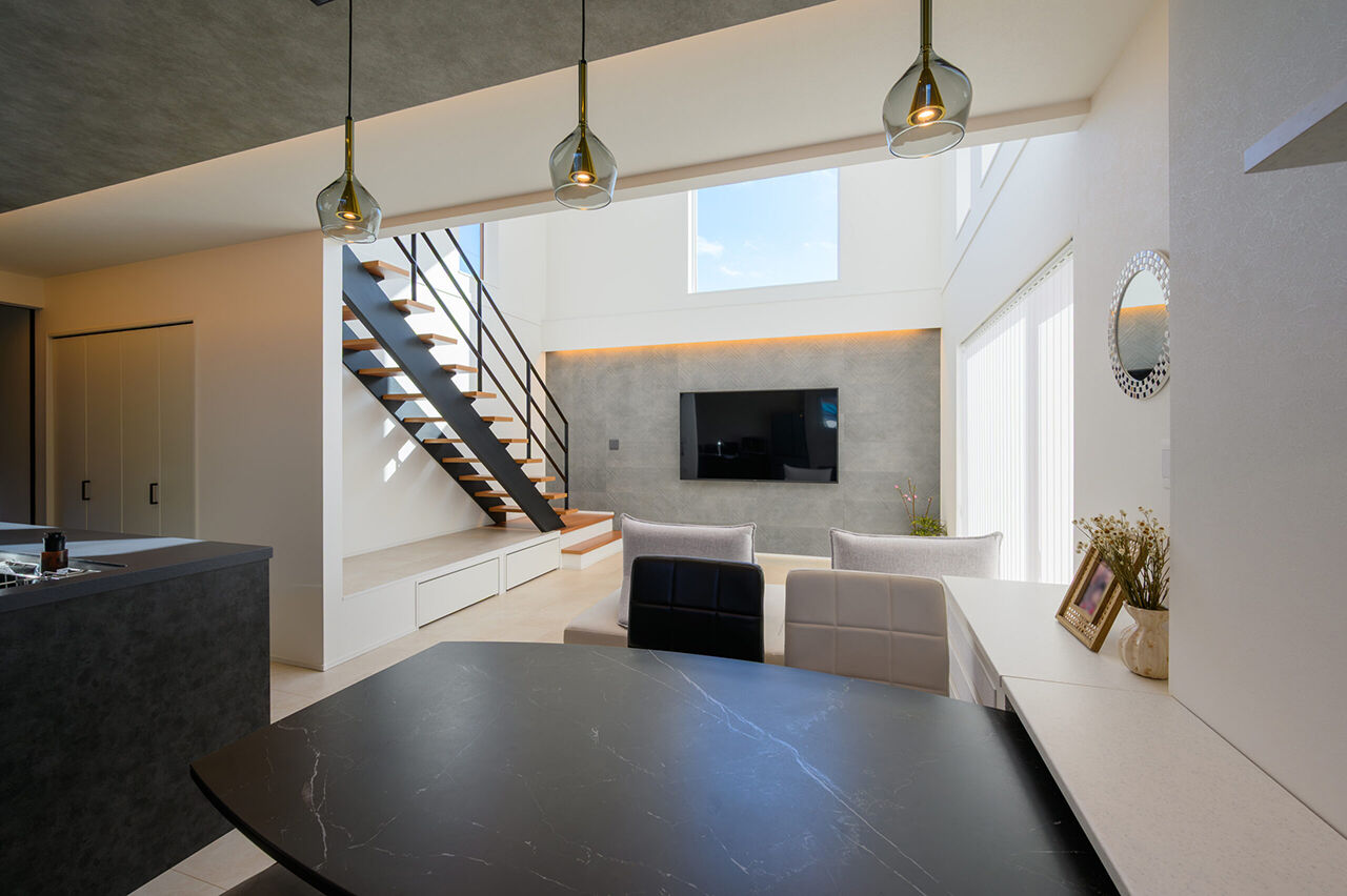 寿建設 【全館空調×玄関床暖房×屋上庭園×延床39坪】夏は家族で花火を見ながらBBQ！リビングには秘密基地もの建築実例画像3