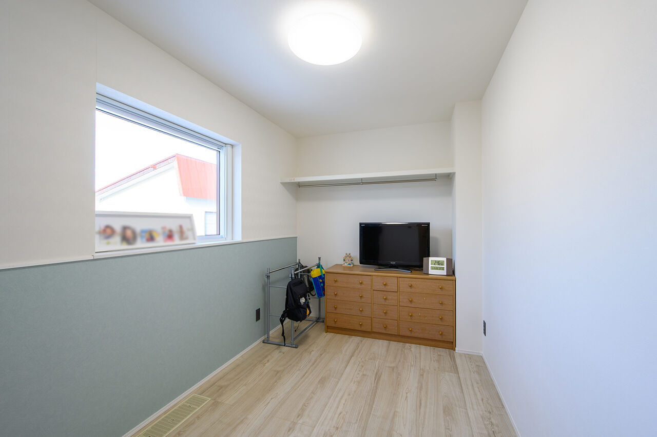 寿建設 【全館空調×玄関床暖房×屋上庭園×延床39坪】夏は家族で花火を見ながらBBQ！リビングには秘密基地もの建築実例画像5