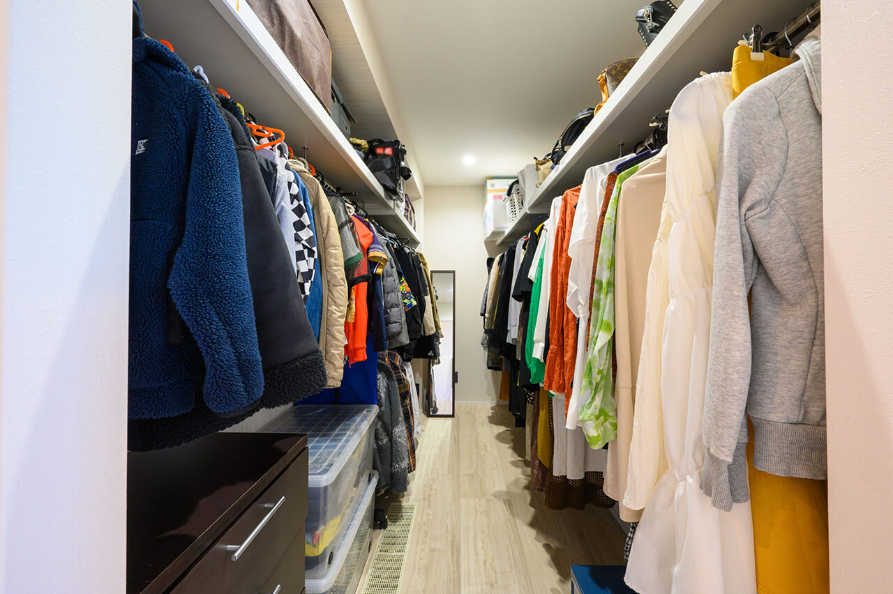 寿建設 【全館空調×玄関床暖房×屋上庭園×延床39坪】夏は家族で花火を見ながらBBQ！リビングには秘密基地もの建築実例画像6