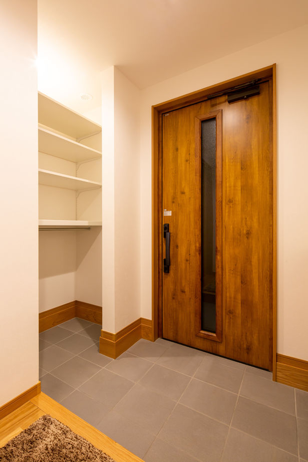 優プラン 【松本市/平屋住宅/間取り有/収納充実】開放的な間仕切れるリビング、床暖房で暖かい平屋の家の建築実例画像2