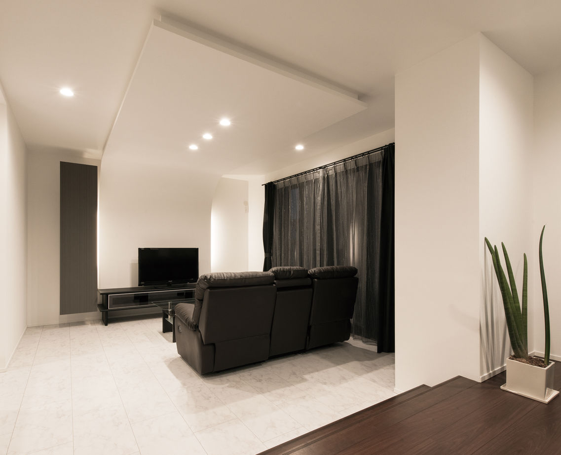 ZENSYU-HOUSE 【平屋/約32坪】黒い外壁に重ねた大壁の意匠　モダニズムを追求した平屋の建築実例画像2