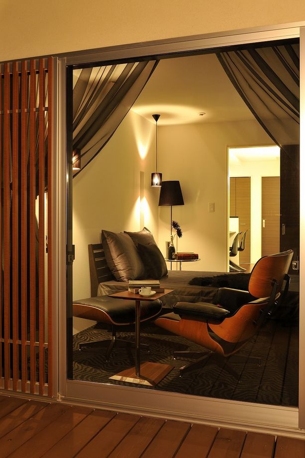 ZENSYU-HOUSE 【2階建て/約40坪】道行く人の印象に残る住まい　柔らかな光が出迎える心休まる寛ぎのモダン空間の建築実例画像5