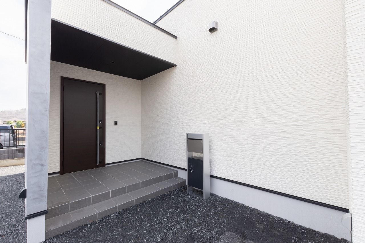 ZENSYU-HOUSE 【平屋/約27坪】プライバシーに配慮した個性的な外観　スタイリッシュで快適な工夫が満載の建築実例画像2