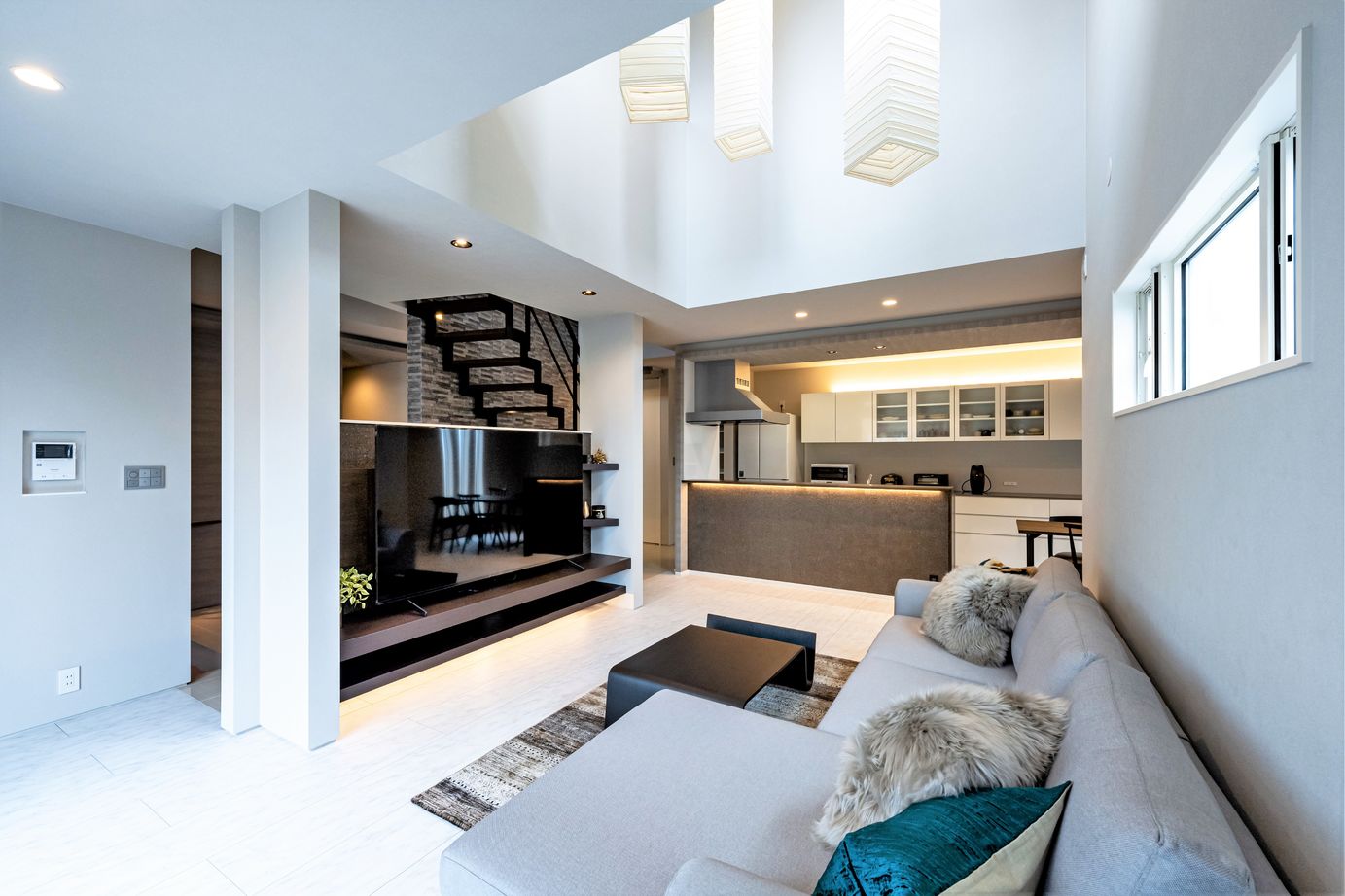 ZENSYU-HOUSE 【2階建て/約43坪】ZENSYU-HOUSEのデザインに惚れたご夫婦のラグジュアリーな家の建築実例画像2