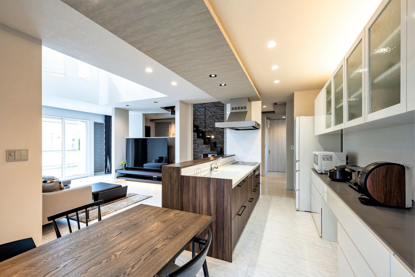 ZENSYU-HOUSE 【2階建て/約43坪】ZENSYU-HOUSEのデザインに惚れたご夫婦のラグジュアリーな家の建築実例画像3