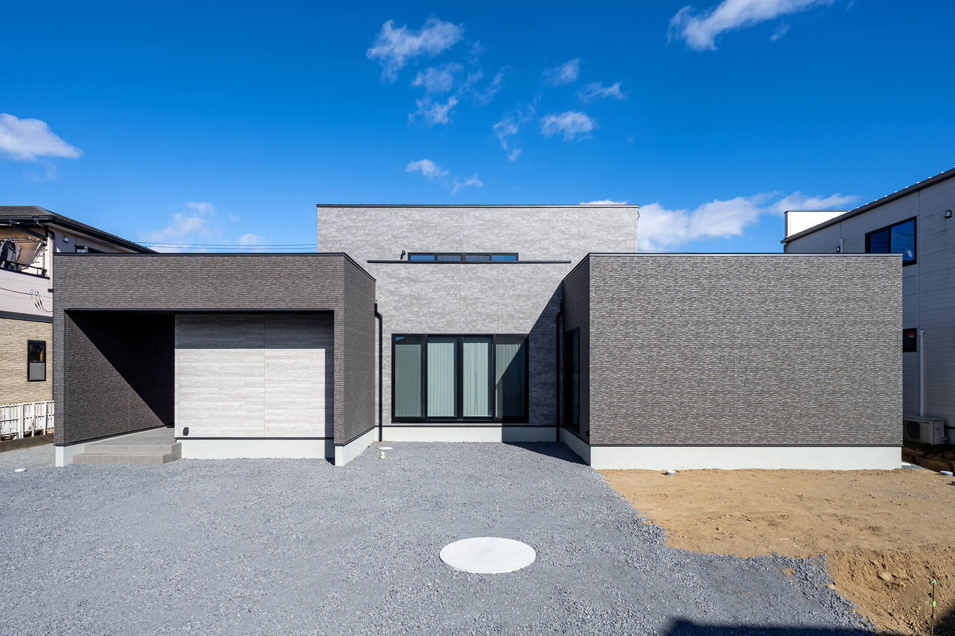 ZENSYU-HOUSE 【2階建て/約45坪】将来の暮らしを見越した設計で永く住まえるコの字型2階建ての建築実例画像