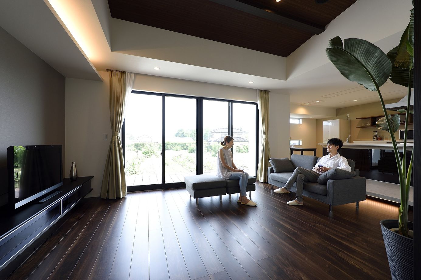 ZENSYU-HOUSE 【平屋/約30坪】プライバシーに配慮した高級感漂うシンプルモダンな住まいの建築実例画像2