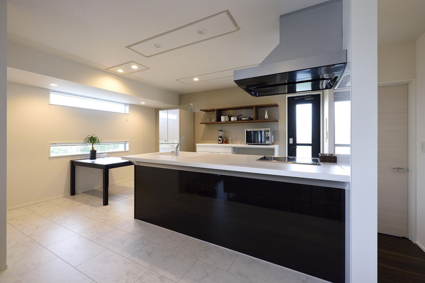 ZENSYU-HOUSE 【平屋/約30坪】プライバシーに配慮した高級感漂うシンプルモダンな住まいの建築実例画像4