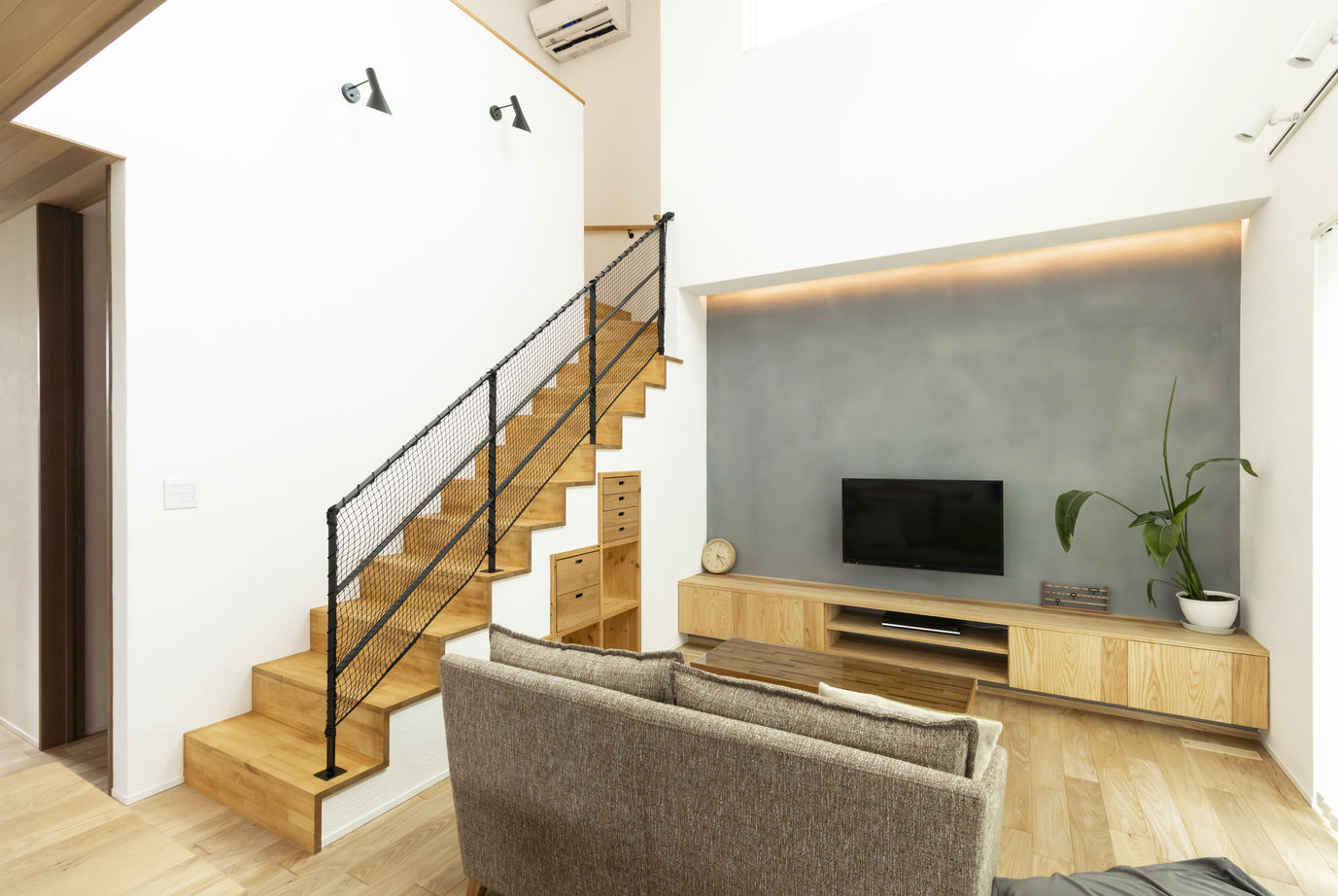 ＣＲＡＴＣＨ（クラッチ） 【北九州市/3027万円/4LDK/間取図有】カフェスタイルのお家を実現　木と塗り壁のオシャレな外観の建築実例画像5