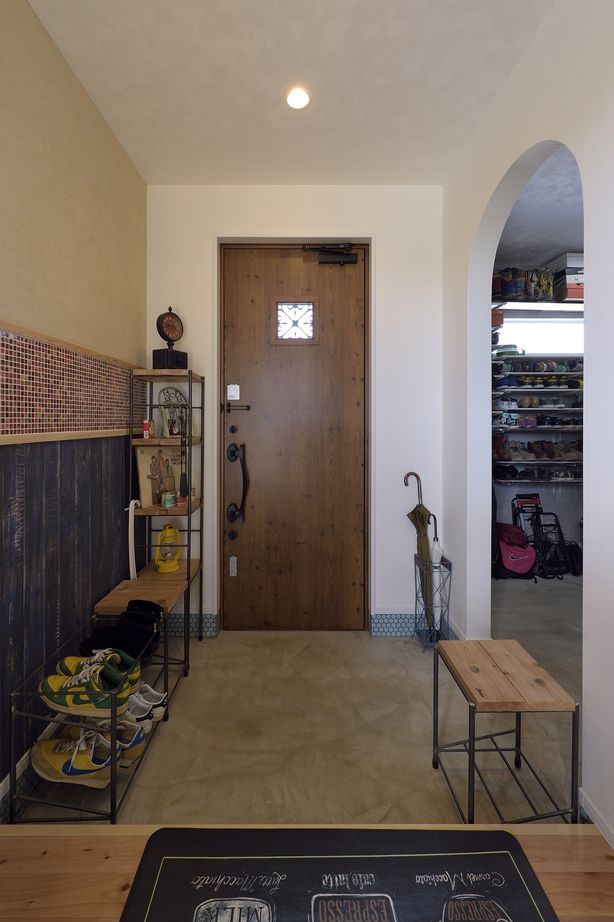 かなう家 【太田市/ガレージ付き】ヴィンテージスタイル 土間収納もあるフルオーダーの L字型の平屋　犬と暮らすの建築実例画像4