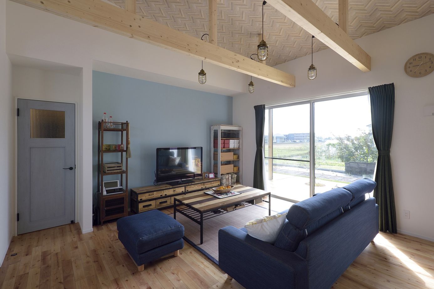 かなう家 【太田市/ガレージ付き】ヴィンテージスタイル 土間収納もあるフルオーダーの L字型の平屋　犬と暮らすの建築実例画像7