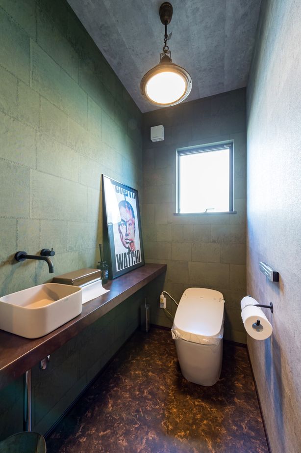 かなう家  【大泉町/バイクガレージ付き平屋】 片流れと水平、異なる屋根を組み合わせた斬新な外観　犬と暮らすの建築実例画像6