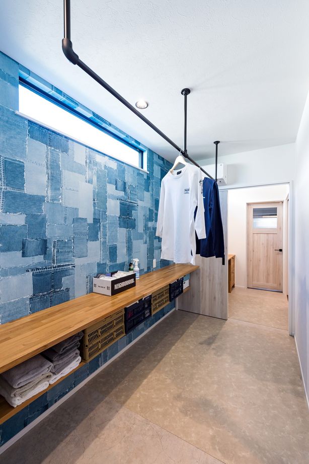 かなう家  【大泉町/バイクガレージ付き平屋】 片流れと水平、異なる屋根を組み合わせた斬新な外観　犬と暮らすの建築実例画像7