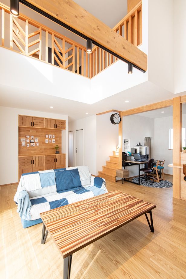 かなう家 【伊勢崎市/L型の外観/カリフォルニア・スタイル】樹の温もりと丁寧な生活の建築実例画像2