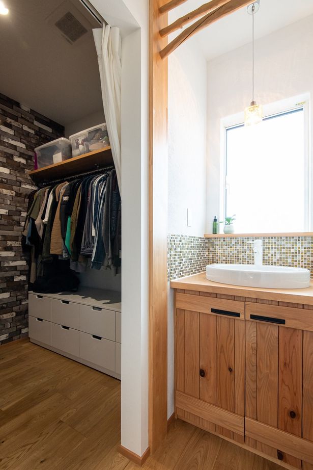 かなう家 【伊勢崎市/L型の外観/カリフォルニア・スタイル】樹の温もりと丁寧な生活の建築実例画像6