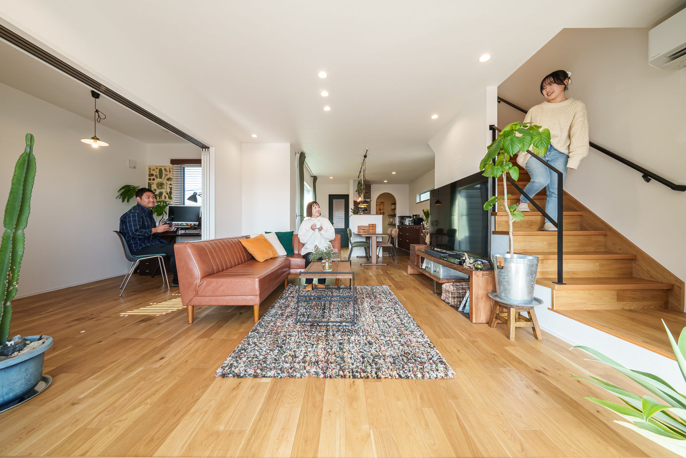 かなう家 【太田市/コの字型】フルオープンサッシで庭と繋がる土間リビングのある家の建築実例画像1