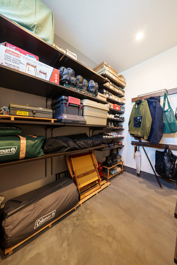 かなう家 【太田市/コの字型】フルオープンサッシで庭と繋がる土間リビングのある家の建築実例画像8