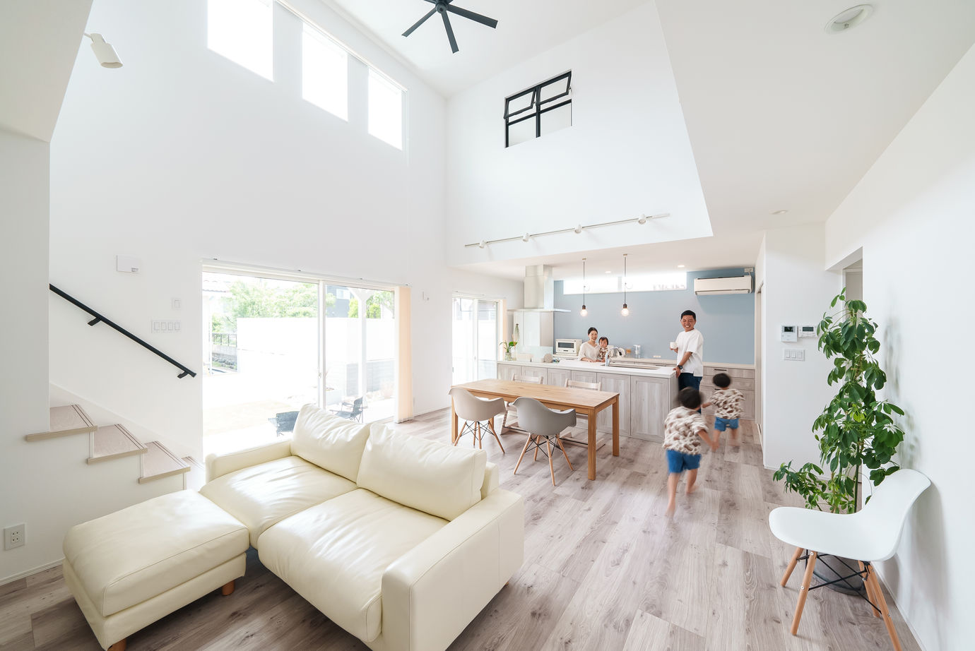 かなう家 【高崎市/すべての空間が一つに繋がる/アイランドキッチン】好きが詰まった、アメリカンスタイルのお家の建築実例画像5